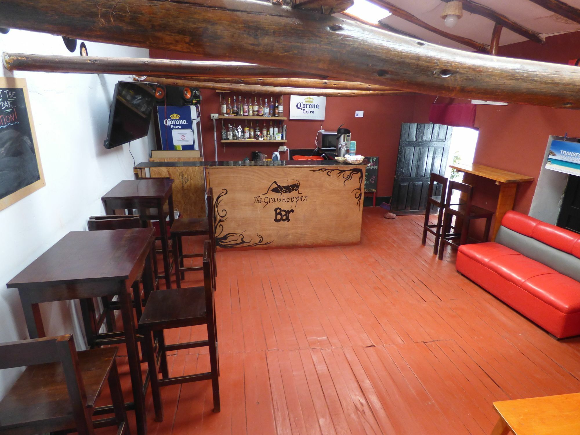 The Grasshopper Hostel Cusco Exterior photo