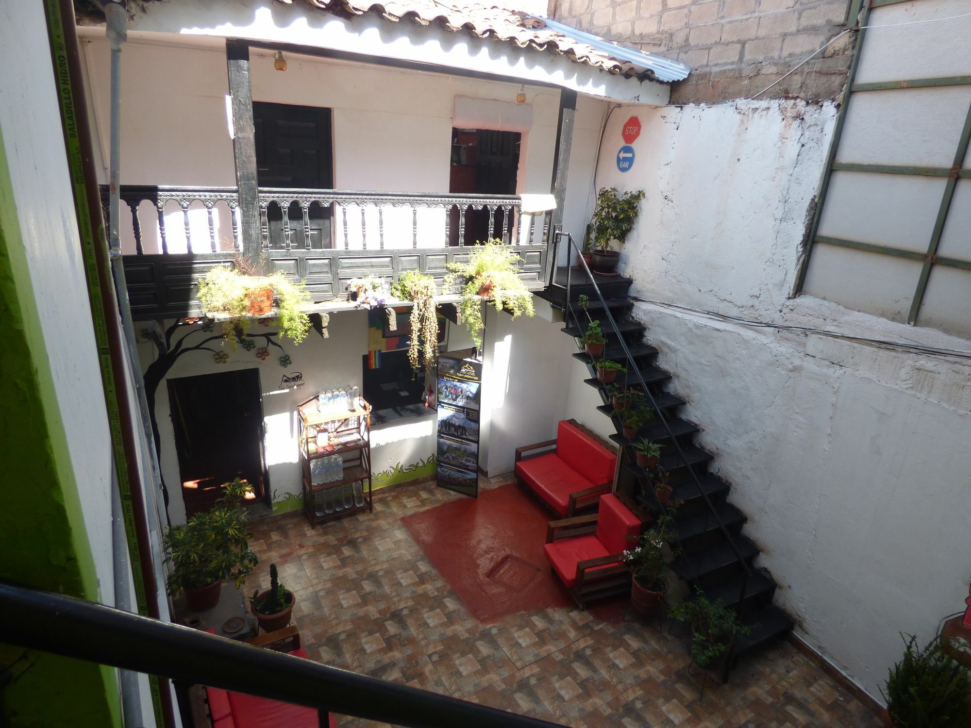The Grasshopper Hostel Cusco Exterior photo